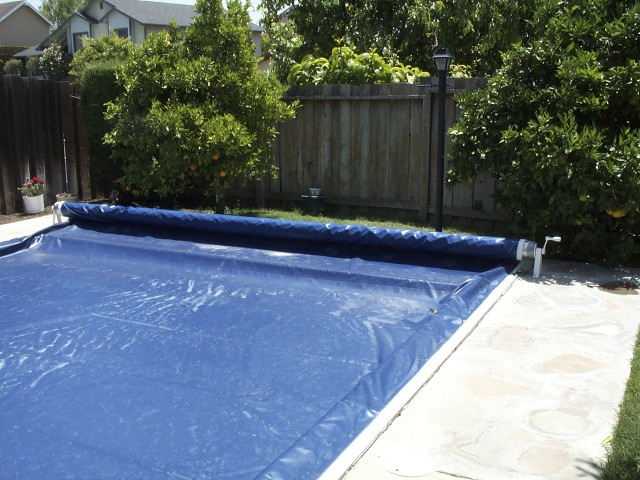 pool-cover-roll-up-pool-depot